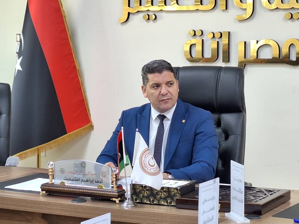 “اجتماع مهم لمتابعة العجوزات في المدارس وتعزيز لجان المتابعة”