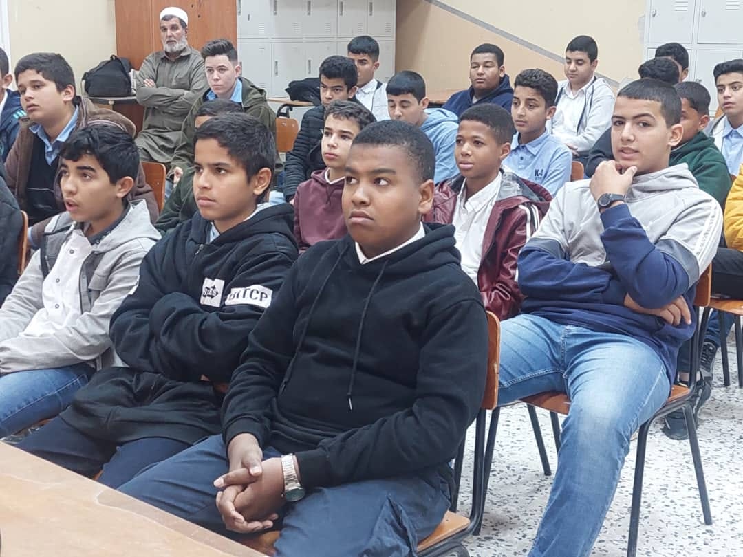 “المركز الوطني لعلاج وتأهيل المدمنين مصراتة ينظم محاضرة توعوية حول مخاطر الإدمان “