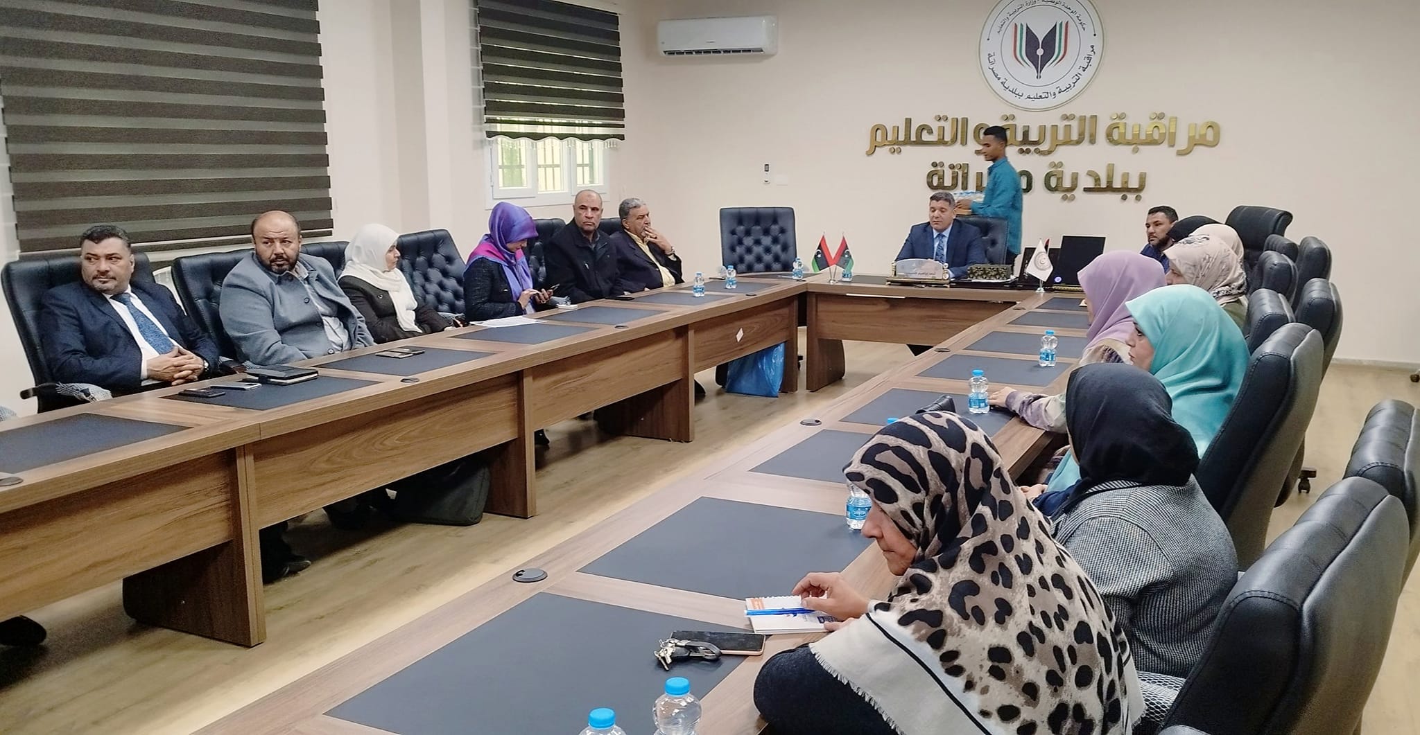 “دراسة تأثير أوزان الحقائب المدرسية على صحة الطلاب ببلدية مصراتة: اجتماع لمناقشة النتائج والتوصيات”