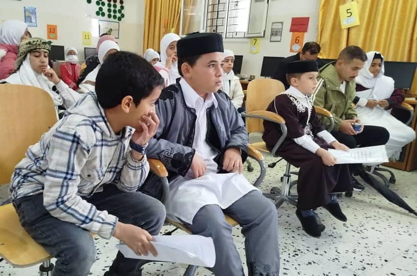 “مسابقة الشاعر والراوي الصغير: تألق وإبداع في مدارس قصر أحمد”