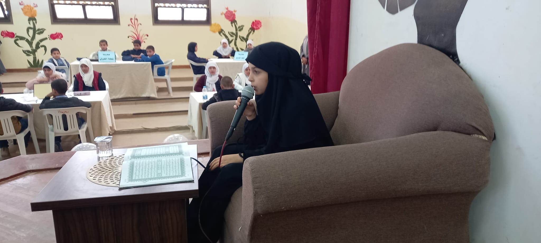 “إقامة المسابقات المنهجية لطلاب الصفين الرابع والخامس في مدارس مكتب تعليم الغيران”