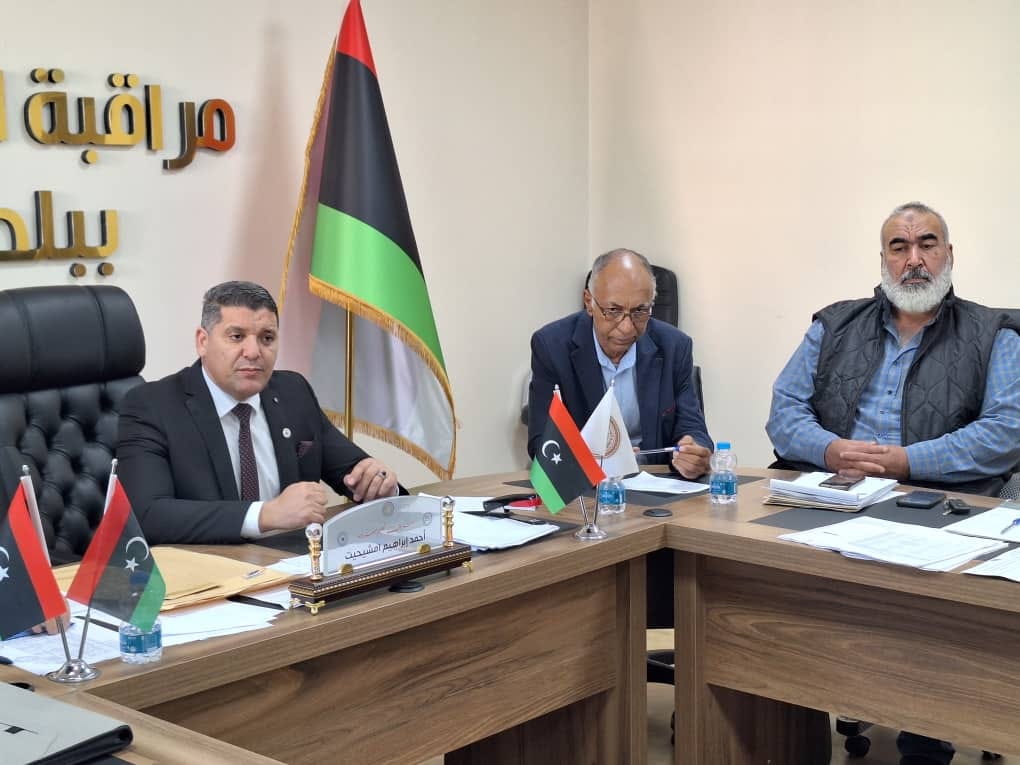 “اجتماع استثنائي لمراقب التربية والتعليم ببلدية مصراتة”