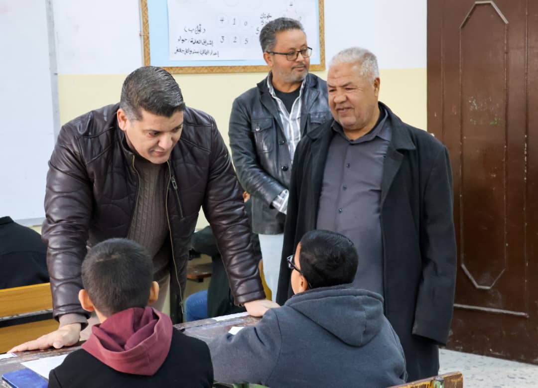 “مراقب التربية والتعليم ببلدية مصراتة يتابع سير الدراسة والامتحانات بعدد من المدارس بالبلدية”